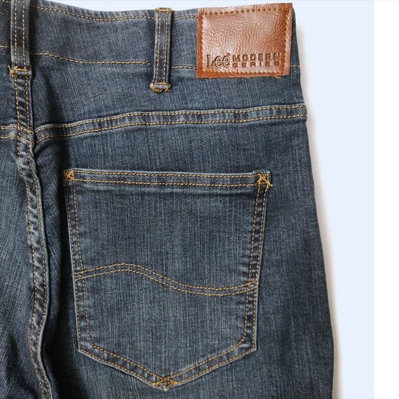 Lee Modern Series Men's Extreme Motion Straight Fit Tapered Leg Jeans Size 34x30 - Picture 4 of 7